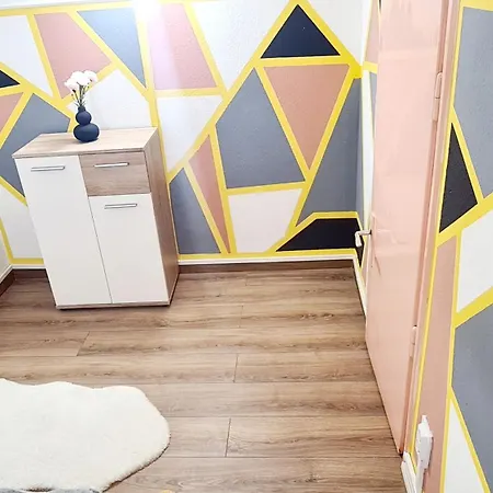 2 Separate Bedrooms And Living Room Fully Equipped With Ac Budapest Exterior foto