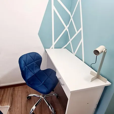 2 Separate Bedrooms And Living Room Fully Equipped With Ac Budapest Exterior foto