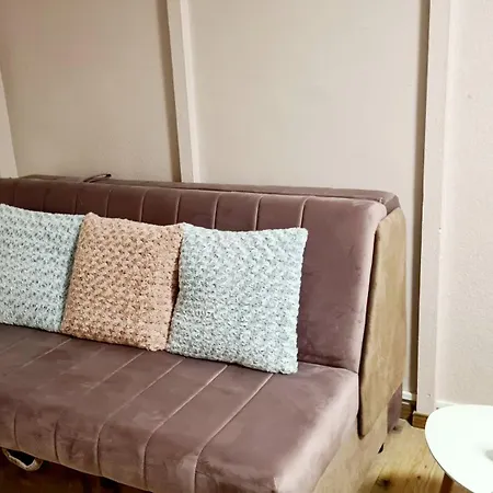 2 Separate Bedrooms And Living Room Fully Equipped With Ac Budapest Exterior foto