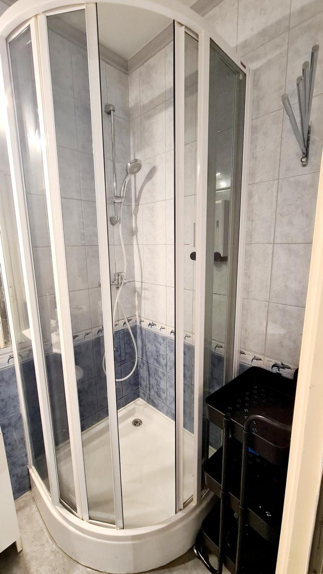 2 Separate Bedrooms And Living Fully Equipped With Ac Budapest