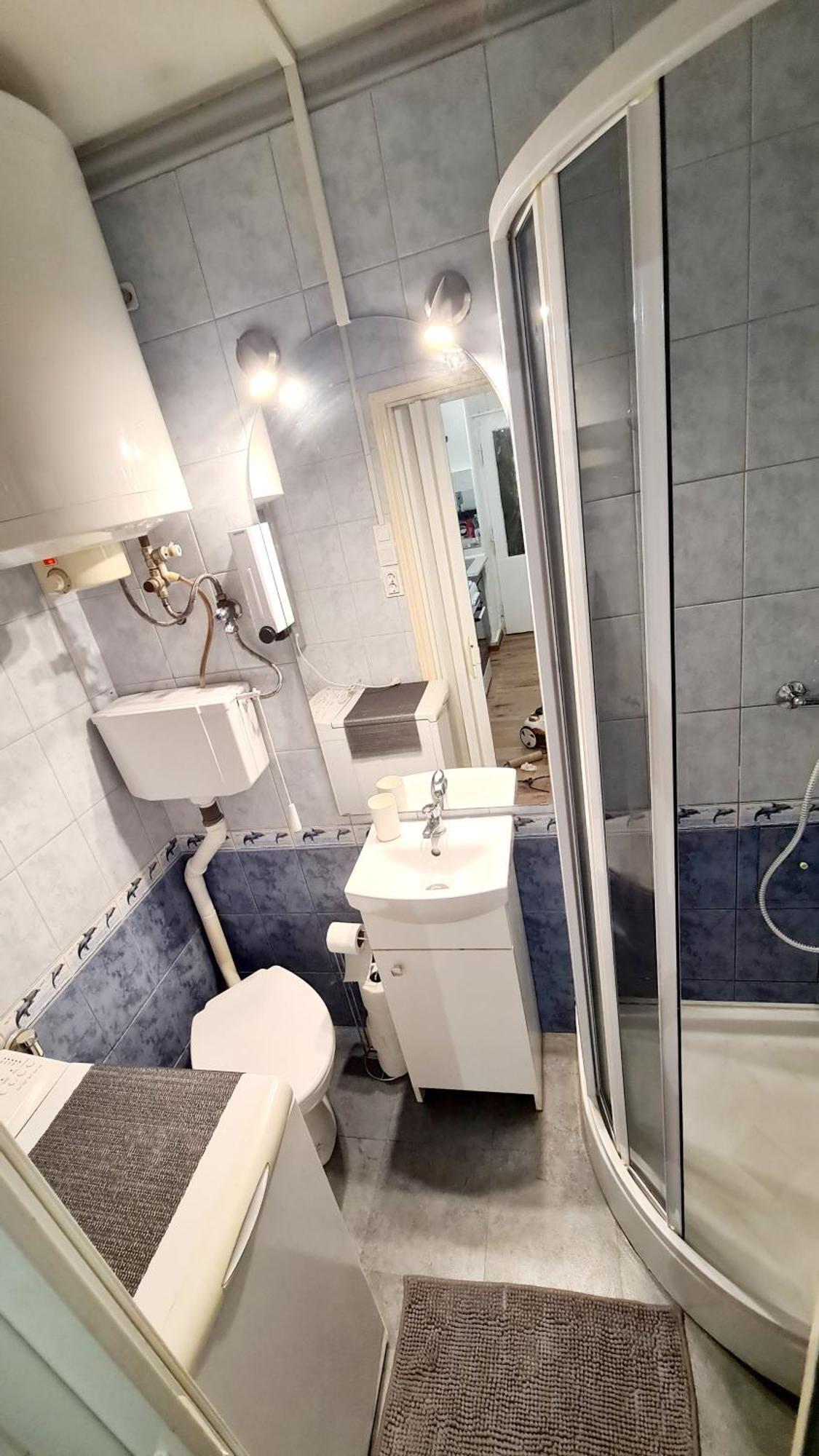 2 Separate Bedrooms And Living Fully Equipped With Ac Apartment