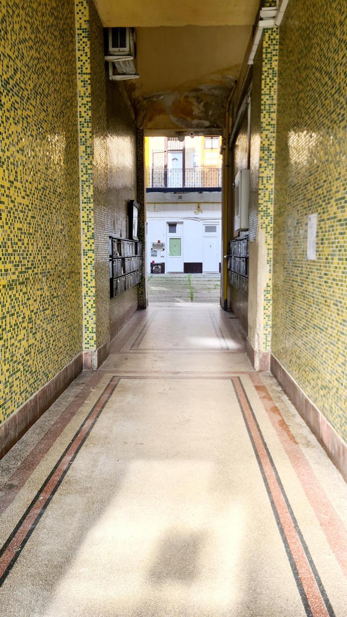Apartment 2 Separate Bedrooms And Living Fully Equipped With Ac
